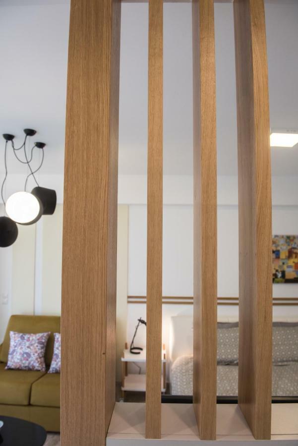 Violet #Colony_White_Tower Apartment Tesalonika Bagian luar foto
